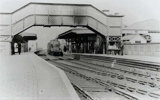 Runcorn railway station